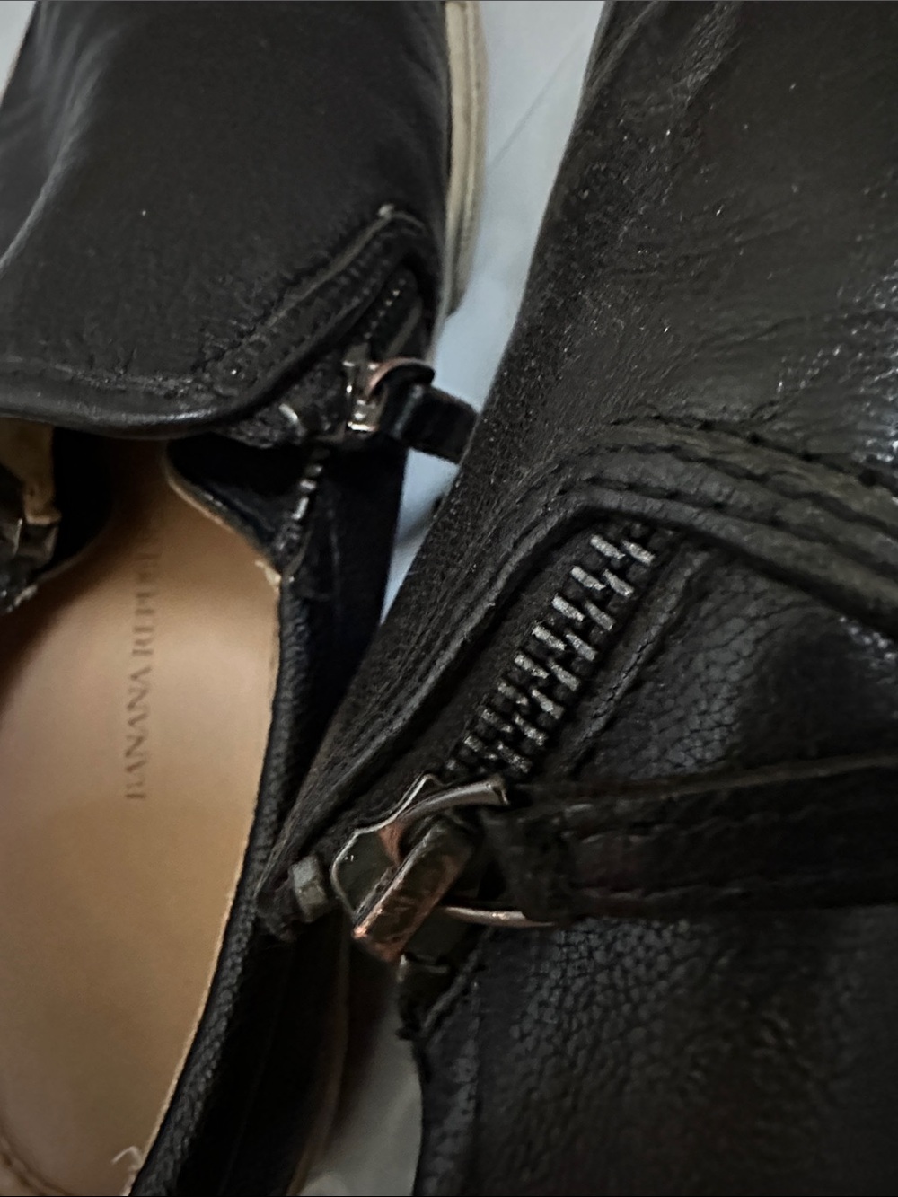 Banana Republic Ladies Black Leather Slip-On Loafers - Picture 2 of 2